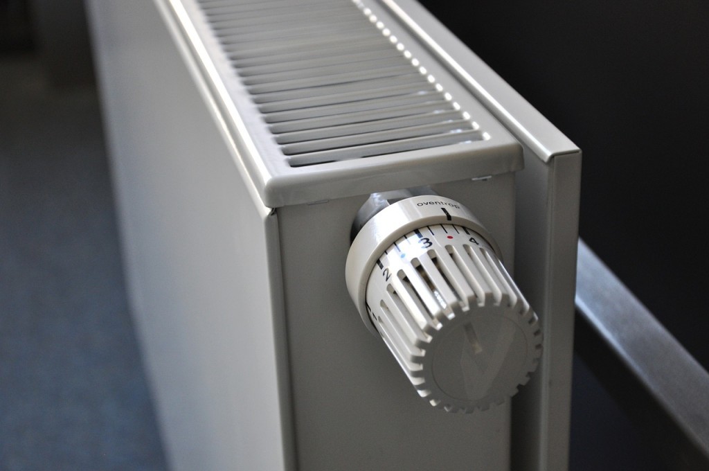 Ahorrar en calefaccion: mantener a punto los radiadores